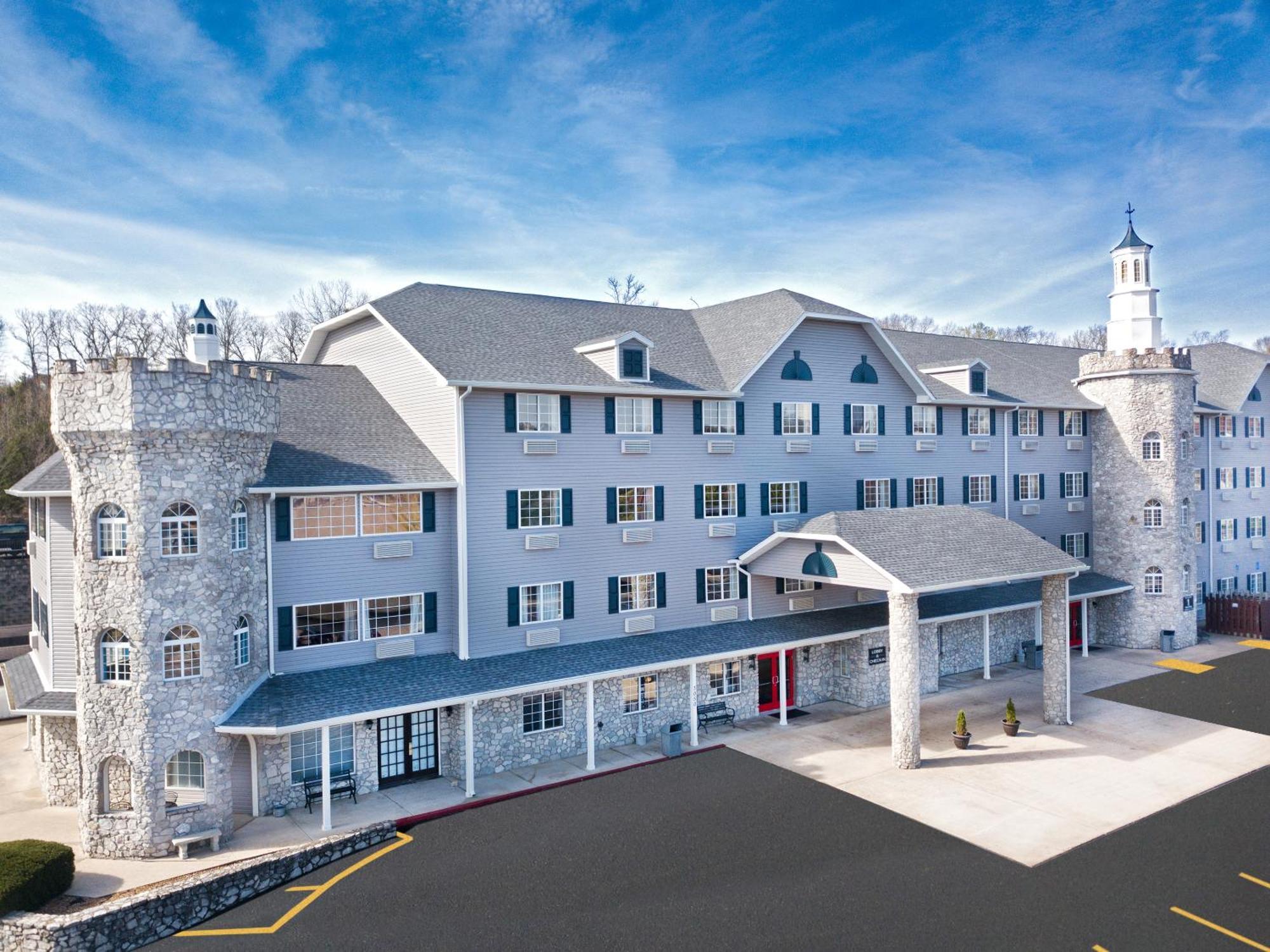 The Stone Castle Hotel & Conference Center Branson Exterior photo