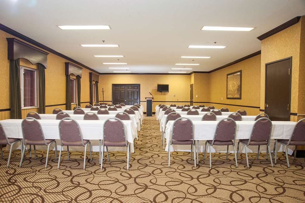 The Stone Castle Hotel & Conference Center Branson Facilities photo
