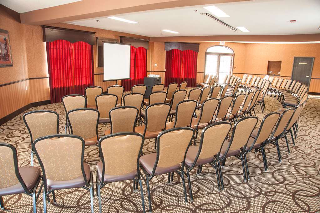 The Stone Castle Hotel & Conference Center Branson Facilities photo